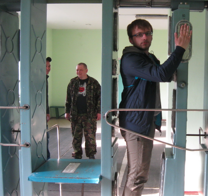ÐÐ°ÐºÑÑÐ¼ Ð¥Ð»ÑÐ±ÐµÑ Ð· ÐÑÑÑÑÐ° Ð½Ð° ÐºÐ°Ð½ÑÑÐ¾Ð»Ñ. ÐÐ°Ð·ÑÐ¼ÐµÑÑÑÑÐ½ÑÐ¼