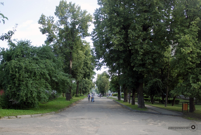 ÐÐ»ÐµÑ Ð´Ð° Ð¿Ð°Ð»Ð°ÑÐ° Ð¡ÑÐ°Ð½ÑÑÐ»Ð°Ð²Ð¾Ð²Ð°. ÐÐ° ÑÐ°Ð²ÐµÑÐºÐ°Ð¹ ÑÐ»Ð°Ð´Ñ ÑÐ°Ðº Ñ Ð½Ð°Ð·ÑÐ²Ð°Ð»Ð°ÑÑ: Ð¡ÑÐ°Ð½ÑÑÐ»Ð°Ð²Ð¾ÑÑÐºÐ°Ñ Ð°Ð»ÐµÑ ÑÑ Ð²ÑÐ»ÑÑÐ°