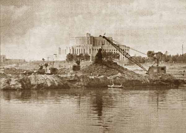 ÐÐ¿ÐµÑÐ½ÑÐ¹ ÑÐµÐ°ÑÑ, ÑÑÑÐ¾Ð¸ÑÐµÐ»ÑÑÑÐ²Ð¾ Ð½Ð°Ð±ÐµÑÐµÐ¶Ð½Ð¾Ð¹ Ð¡Ð²Ð¸ÑÐ»Ð¾ÑÐ¸, ÑÐ¾ÑÐ¾ 1952 Ð³.