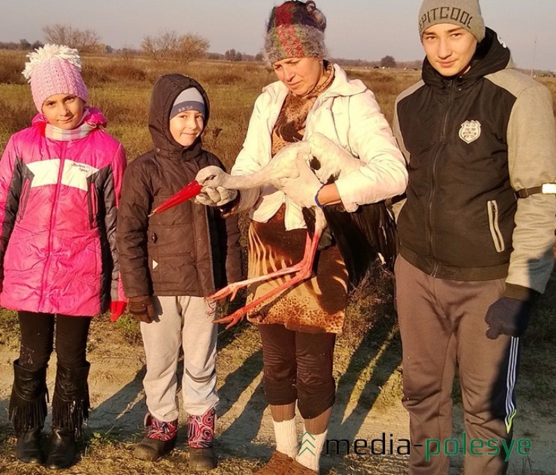 ÐÐ¾Ñ ÐÐ²Ð°Ð½Ð¾Ð²Ð½Ð° Ð¢Ð¾Ð½Ð·ÐµÐ»Ñ Ñ Ð°Ð¸ÑÑÐ¾Ð¼ Ð¸ Ð²Ð½ÑÐºÐ°Ð¼Ð¸ ÐÑÐ¸Ð½Ð¾Ð¹ ÐÐ¾Ð»Ð¾Ð½ÑÐµÐ²Ð¸Ñ, Ð&nbsp;Ð¾Ð¼Ð°Ð½Ð¾Ð¼ ÐÐ¾Ð²Ð°Ð»ÑÑÐºÐ¸Ð¼ Ð¸ ÐÐ¸ÑÐ¸Ð»Ð»Ð¾Ð¼ ÐÐ¾Ð»Ð¾Ð½ÑÐµÐ²Ð¸ÑÐµÐ¼ Ð² ÑÐ¾Ñ Ð´ÐµÐ½Ñ, ÐºÐ¾Ð³Ð´Ð° Ð¿Ð¾Ð¹Ð¼Ð°Ð»Ð¸ Ð°Ð¸ÑÑÐ°.