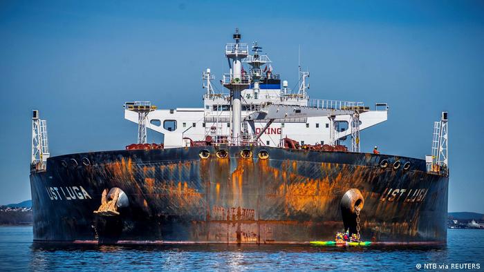 Ð¢Ð°Ð½ÐºÐµÑ Ñ ÑÐ¾ÑÑÐ¸Ð¹ÑÐºÐ¾Ð¹ Ð½ÐµÑÑÑÑ Ñ Ð±ÐµÑÐµÐ³Ð¾Ð² ÐÐ¾ÑÐ²ÐµÐ³Ð¸Ð¸