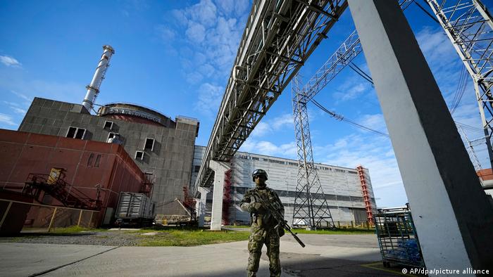 Ð&nbsp;Ð¾ÑÑÐ¸Ð¹ÑÐºÐ¸Ð¹ ÑÐ¾Ð»Ð´Ð°Ñ Ñ Ð²ÑÐ¾Ð´Ð° Ð½Ð° ÐÐÐ­Ð¡