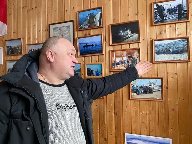 ÐÑÐµÐ´Ð¿ÑÐ¸Ð½Ð¸Ð¼Ð°ÑÐµÐ»Ñ ÐÐ»ÐµÐºÑÐµÐ¹ ÐÐ¸Ð²Ð°Ð½Ñ Ð² ÑÐ²Ð¾ÐµÐ¹ Ð³Ð¾ÑÑÐ¸Ð½Ð¸ÑÐµ