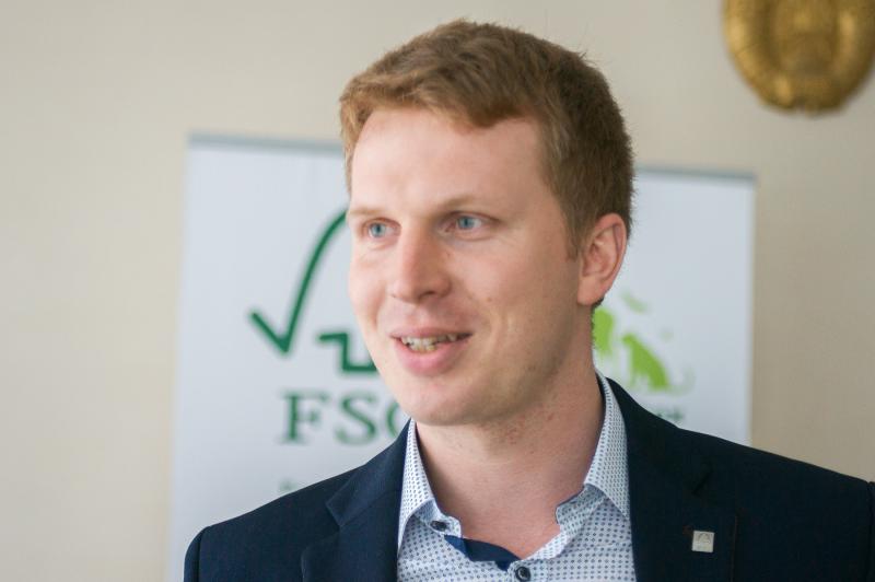 ÐÐµÐ² Ð¤ÐµÐ´Ð¾ÑÐ¾Ð²Ð¸Ñ, Ð½Ð°ÑÐ¸Ð¾Ð½Ð°Ð»ÑÐ½ÑÐ¹ Ð¿ÑÐµÐ´ÑÑÐ°Ð²Ð¸ÑÐµÐ»Ñ FSC Ð² ÐÐµÐ»Ð°ÑÑÑÐ¸. Ð¤Ð¾ÑÐ¾ â ÐÐ½Ð½Ð° ÐÐ¾Ð»ÑÐ½ÐµÑ