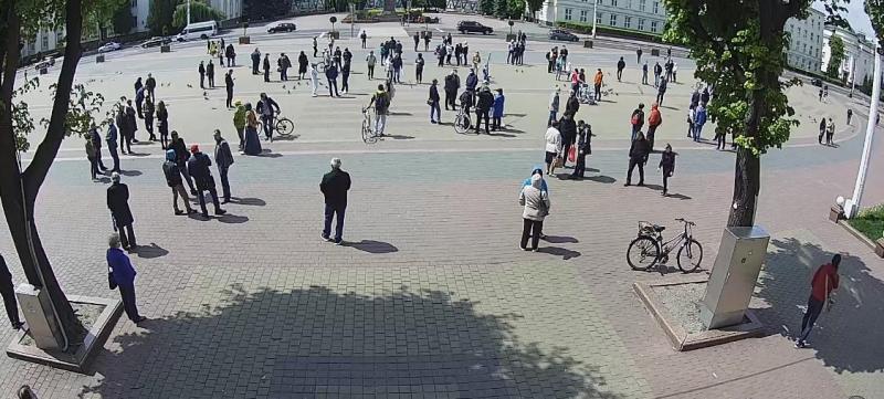 ÐÑÑÐ»Ð¾ Ð¾ÐºÐ¾Ð»Ð¾ 120 ÑÐµÐ»Ð¾Ð²ÐµÐº. Ð¡ÐºÑÐ¸Ð½ÑÐ¾Ñ Ñ ÐºÐ°Ð¼ÐµÑÑ Ð½Ð°ÑÑÐ¶Ð½Ð¾Ð³Ð¾ Ð½Ð°Ð±Ð»ÑÐ´ÐµÐ½Ð¸Ñ. ÐÑÑÐ¾ÑÐ½Ð¸Ðº: http://wikilink.by/