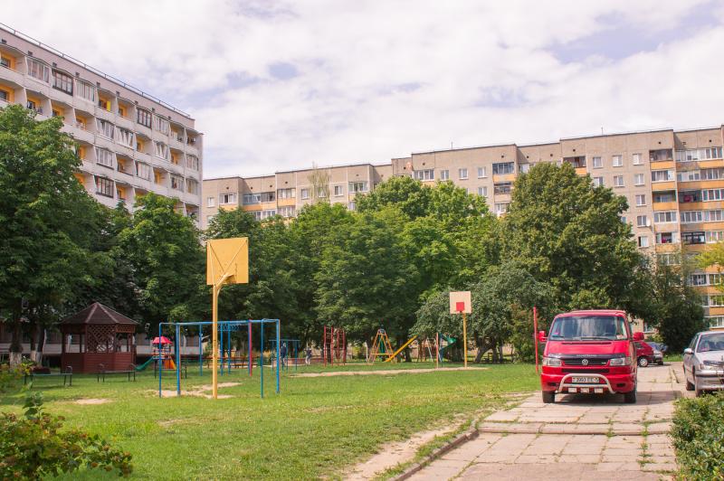 ÐÐ´Ð½Ð° Ð¸Ð· Ð´Ð²ÑÑ Ð¾Ð±Ð¾Ð·Ð½Ð°ÑÐµÐ½Ð½ÑÑ Ð½Ð° ÑÑÐµÐ¼Ð°Ñ ÑÐµÑÑÐ¸ÑÐ¾ÑÐ¸Ð¹ Ð²Ð¾Ð·Ð»Ðµ ÐÐ°Ð»Ð¸Ð½Ð¸Ð½Ð°, 36
