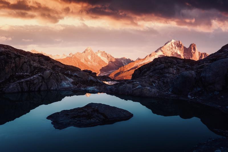 ÐÐ¾Ð½Ð±Ð»Ð°Ð½, Ð³ÑÐ°Ð½Ð¸ÑÐ° Ð¤ÑÐ°Ð½ÑÐ¸Ð¸ Ð¸Â&nbsp;ÐÑÐ°Ð»Ð¸Ð¸. Ð¤Ð¾ÑÐ¾:  iStock.com