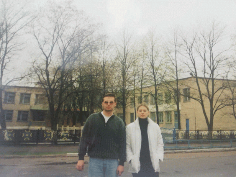 ÐÐ»ÐµÐ½Ð° Ñ Ð±ÑÐ°ÑÐ¾Ð¼ Ð½Ð° ÑÐ¾Ð½Ðµ ÑÐºÐ¾Ð»Ñ