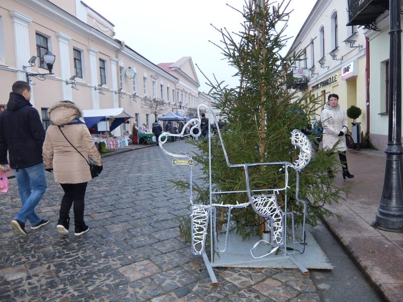 ÐÐ¾ Ð¿Ð¾ ÑÐ»Ð¸ÑÐµ Ð¡Ð¾Ð²ÐµÑÑÐºÐ¾Ð¹ ÑÐ°ÑÑÑÐ°Ð²Ð»ÐµÐ½Ð¾ Ð¾ÐºÐ¾Ð»Ð¾ 10 Ð²Ð¾ÑÐ¾Ñ, Ð² ÐºÐ¾ÑÐ¾ÑÑÑ Ð¸ÑÐ¿Ð¾Ð»ÑÐ·ÑÑÑÑÑ Ð½ÐµÐºÐ¾Ð³Ð´Ð° Ð¶Ð¸Ð²ÑÐµ ÑÐ»Ð¾ÑÐºÐ¸