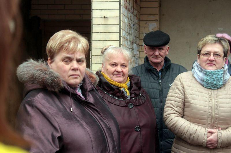 ÐÐ¸Ð»ÑÑÑ Ð´Ð¾Ð¼Ð°Â&nbsp;Ð¿ÐµÑÐµÐ¶Ð¸Ð²Ð°ÑÑ, ÑÑÐ¾ Ð¿Ð¾ÑÐ»Ðµ ÑÑÑÐ¾Ð¸ÑÐµÐ»ÑÑÑÐ²Ð° Ð¿Ð°ÑÐºÐ¾Ð²ÐºÐ¸ Ð¿ÑÐ»Ñ, Ð³Ð°Ð·Ñ Ð¸ ÑÑÐ¼ Ð¾Ñ ÑÑÐ¶Ð¸Ñ Ð¼Ð°ÑÐ¸Ð½ Ð±ÑÐ´ÑÑ Ð¼ÐµÑÐ°ÑÑ Ð¸Ð¼ ÑÐ¿Ð¾ÐºÐ¾Ð¹Ð½Ð¾ Ð¶Ð¸ÑÑ.
