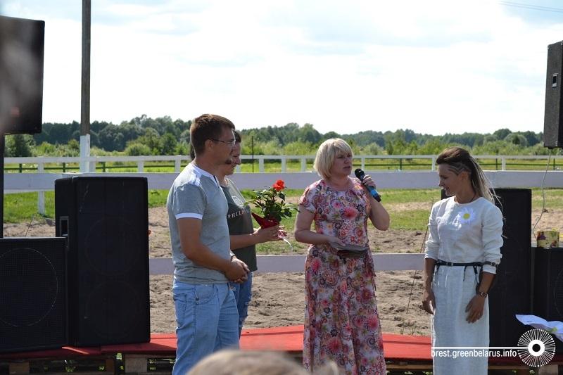 ÐÐµÐ»ÑÐ½Ð¸Ðº ÐÐ»ÐµÐ½Ð°, Ð¿ÑÐµÐ´ÑÐµÐ´Ð°ÑÐµÐ»Ñ ÐÐ»ÐµÐ¹Ð½Ð¸ÐºÐ¾Ð²ÑÐºÐ¾Ð³Ð¾ ÑÐµÐ»ÑÐ¸ÑÐ¿Ð¾Ð»ÐºÐ¾Ð¼Ð°