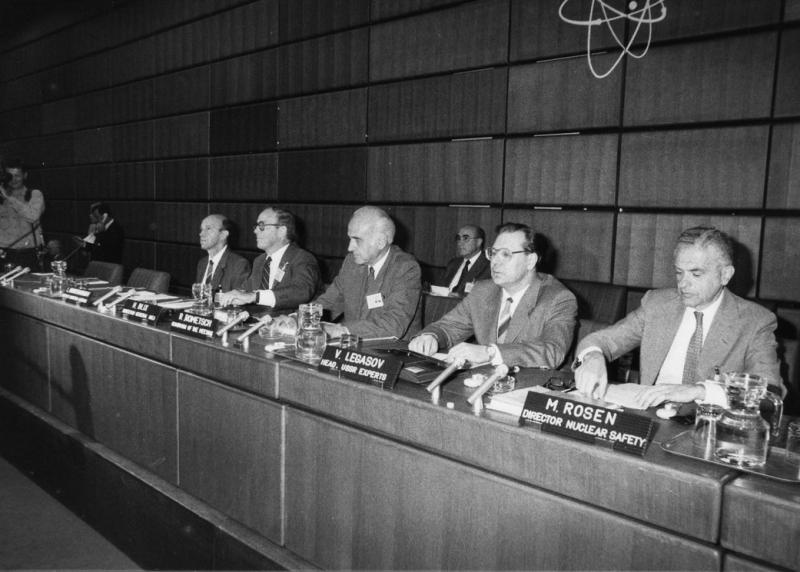  Ukrainian Society for Friendship and Cultural Relations with Foreign Countries / International Atomic Energy Agency 
